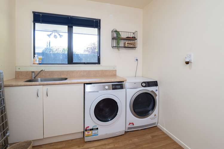 60 Kelvin Crescent Allenton_19