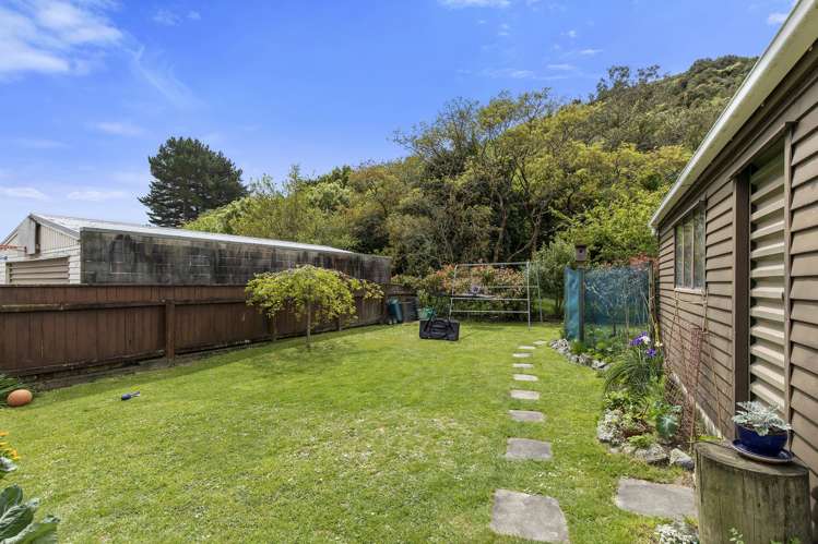 13 Wilkie Crescent Naenae_19