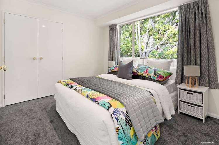 1/57 Whitford Road Botany Downs_3