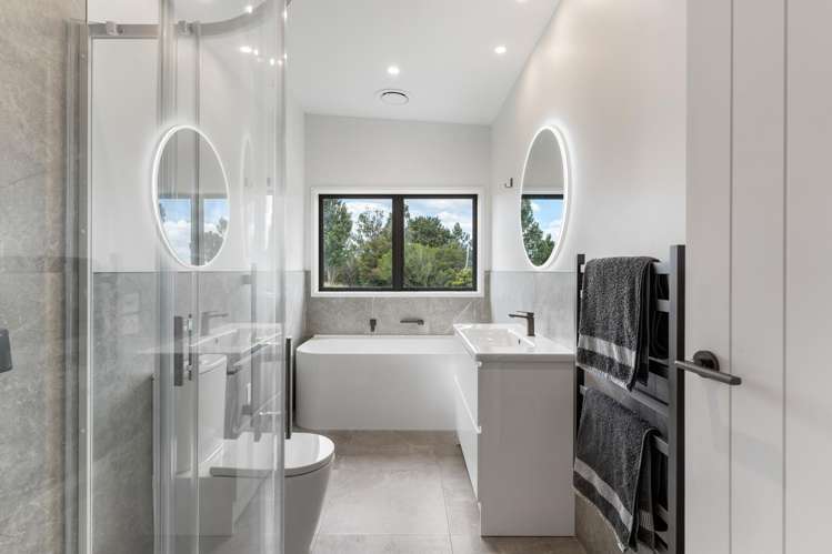 3 Rewarewa Rise Whangamata_16