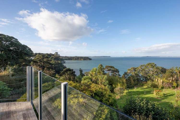 30 Arama Avenue Titirangi_11