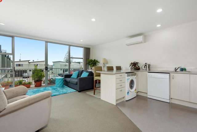25/60 Parton Road 1131_4