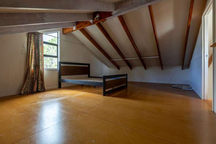 7 Bush Point Road Cable Bay_11