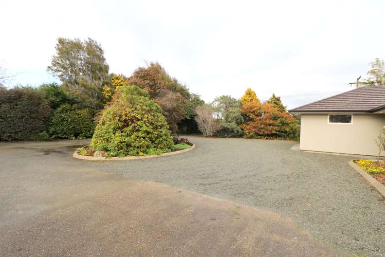 153 Flora Road East Makarewa_39