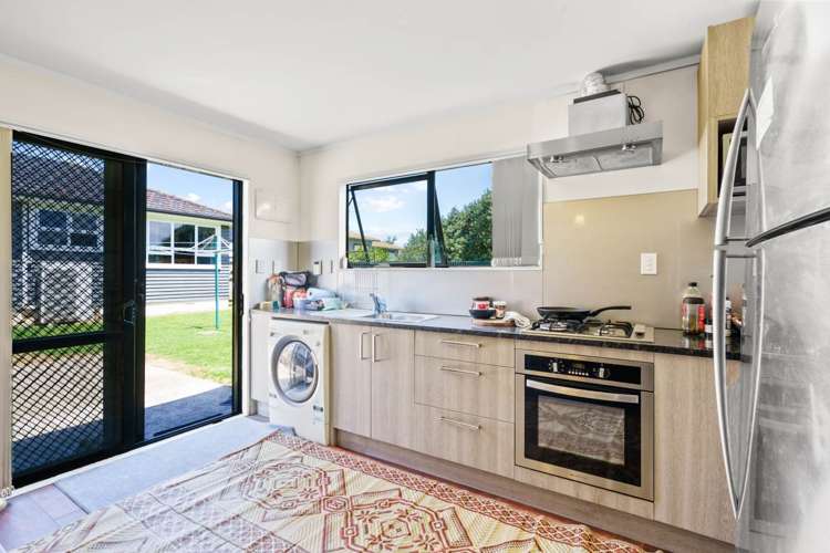 29 Lavinia Crescent Mangere East_7