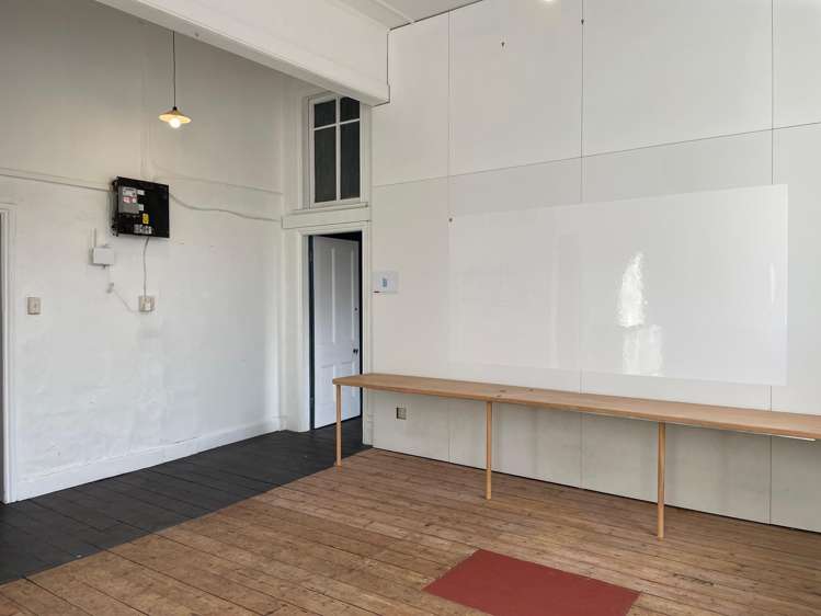 23 The Octagon Dunedin Central_8