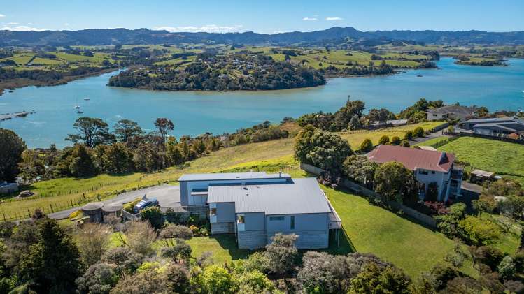 35 Brick Bay Drive Sandspit_21