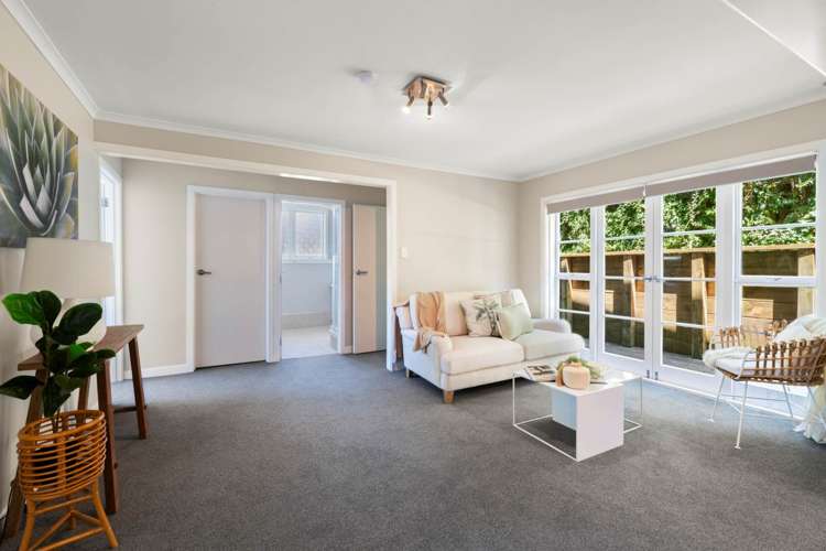 124 Whangaparaoa Road Red Beach_12