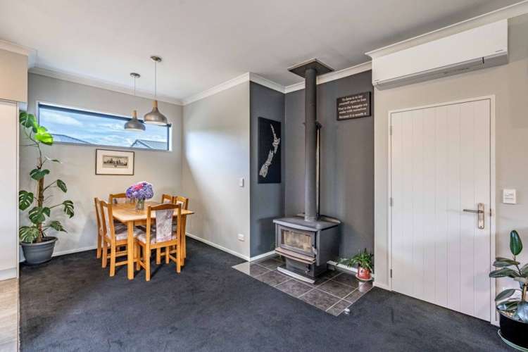 775 Queens Drive Waikiwi_9