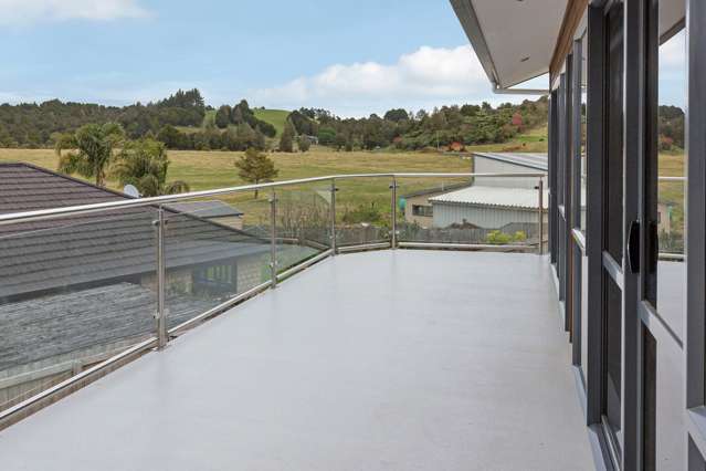 8 Mcainch Place Kamo_2