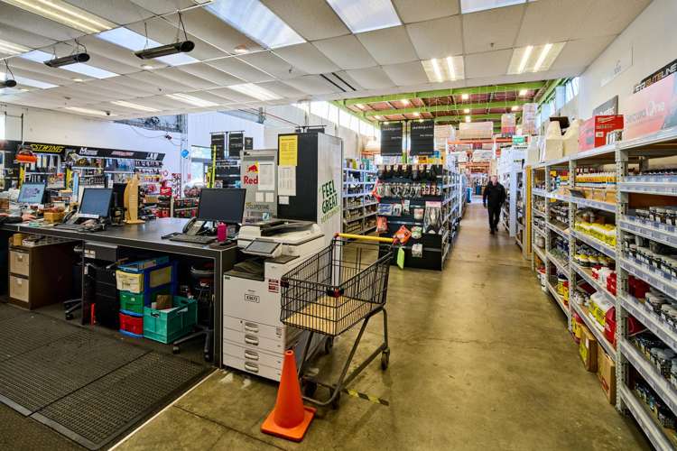 40 Bouverie Street Petone_21