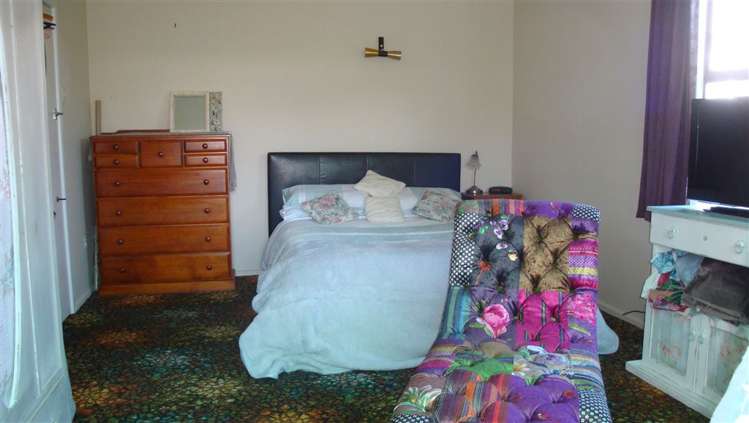 53 Raymond Street West End_6