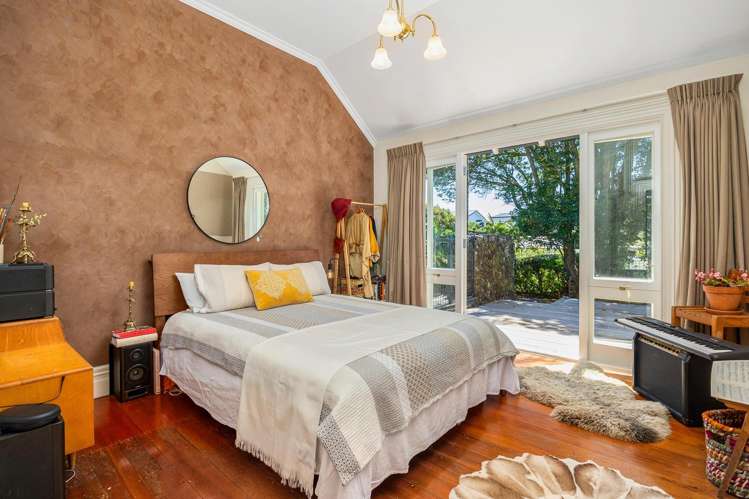 707 & 707B New North Road Mount Albert_24