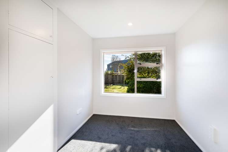 33 Chartwell Street Burwood_12