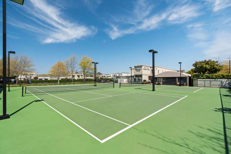 16 Riverbank Road Northwood_28