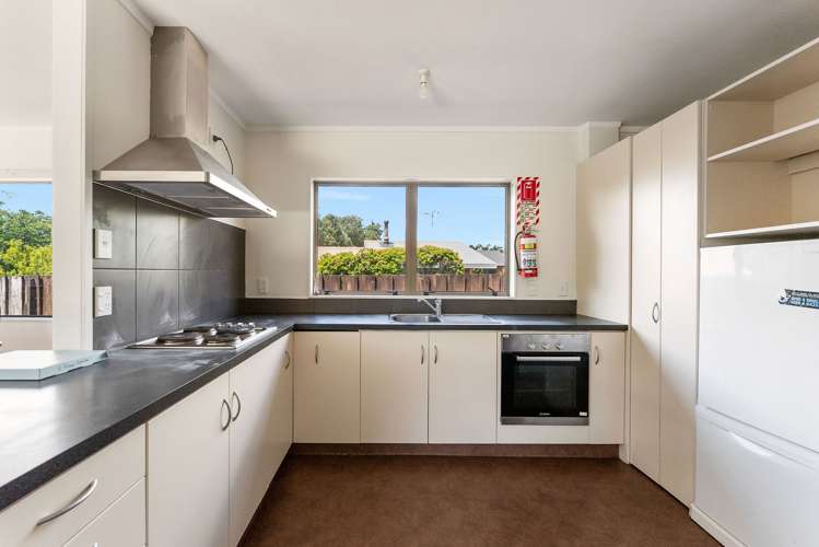 100 Windermere Drive Poike_5