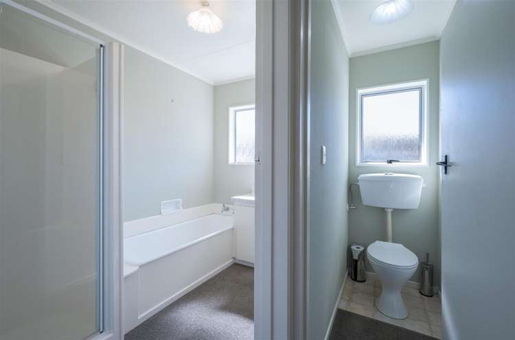 2/688 Main Road Stoke Stoke_4