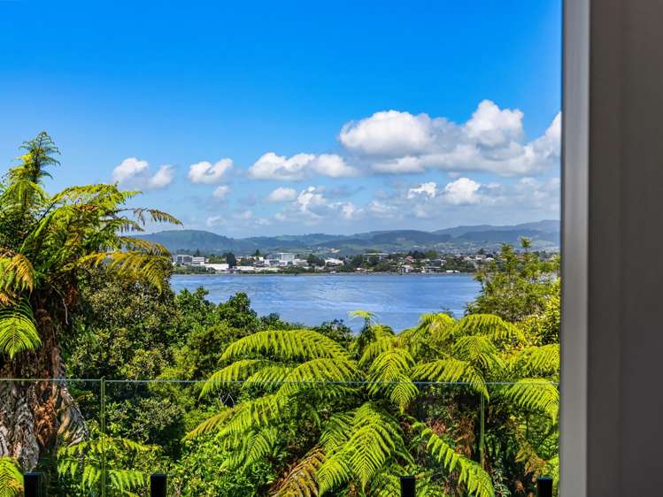 19 Stratford Place Otumoetai_25