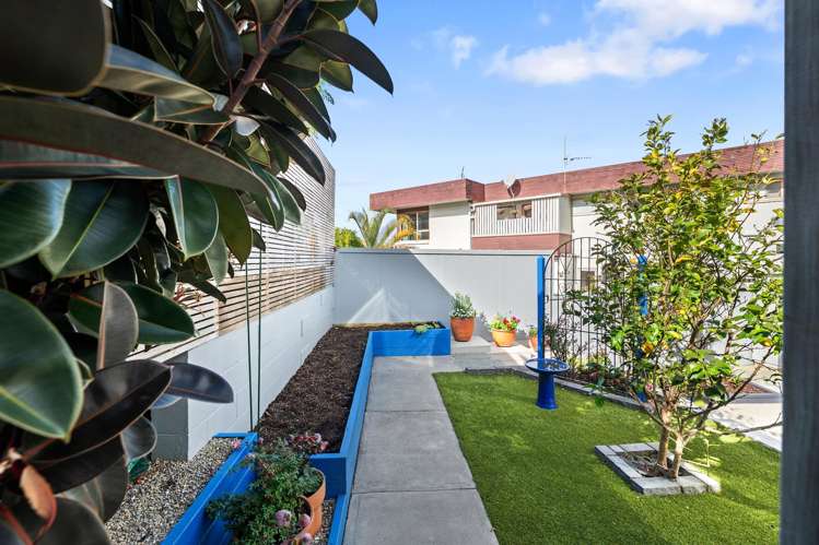 1/28 Oban Road Browns Bay_16