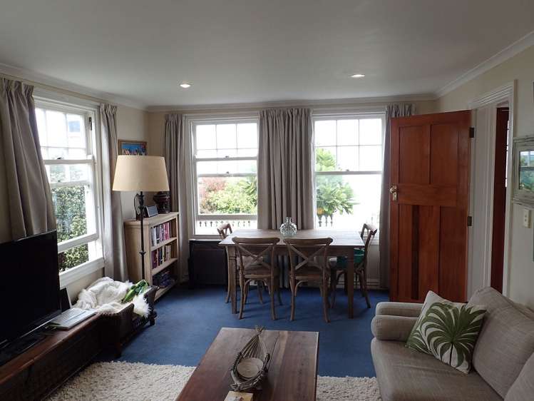 10 Somerset Avenue Newtown_1