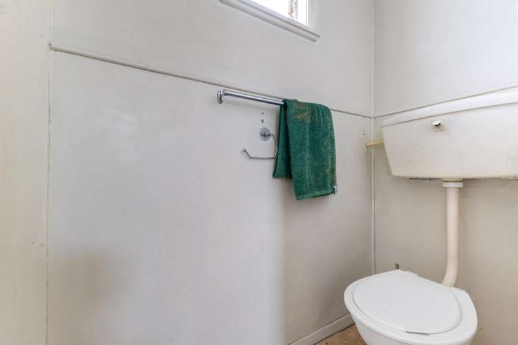 338A Tremaine Avenue Takaro_12