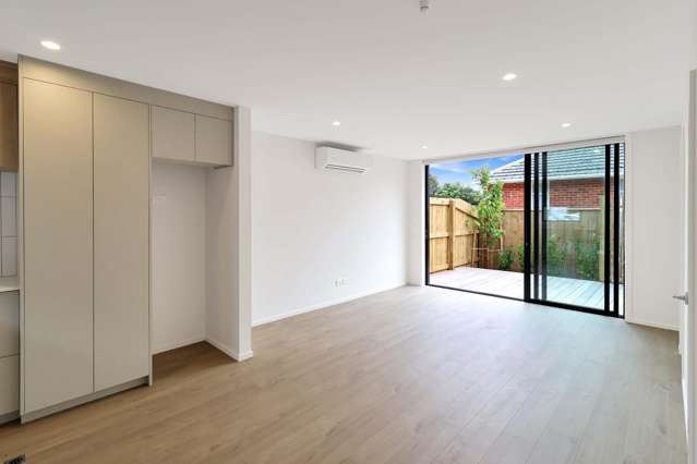 8/1 Rainey Grove 1353_2