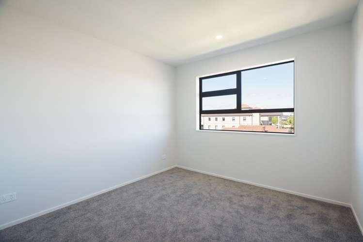 1/3153 Great North Road New Lynn_12