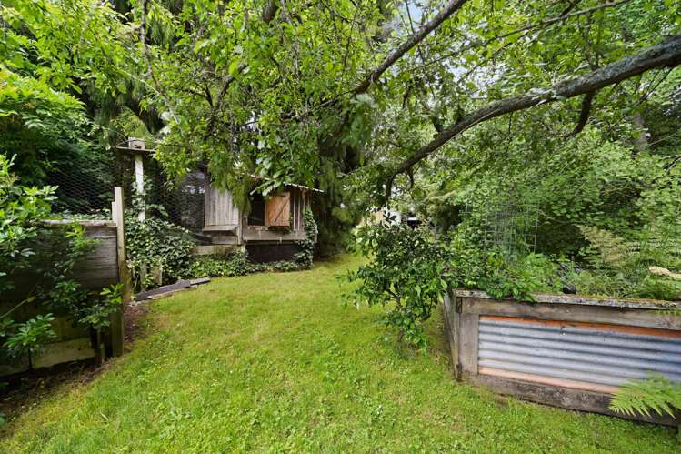 27 Greta Street Glenview_21