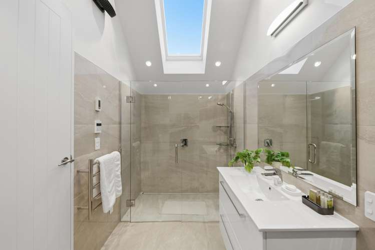 240 Rocks Highway Riverton_31