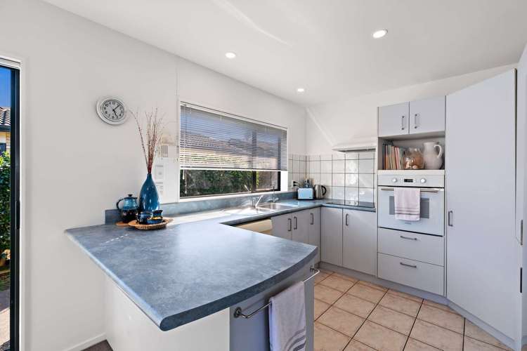 9/197 Royal Road Massey_10