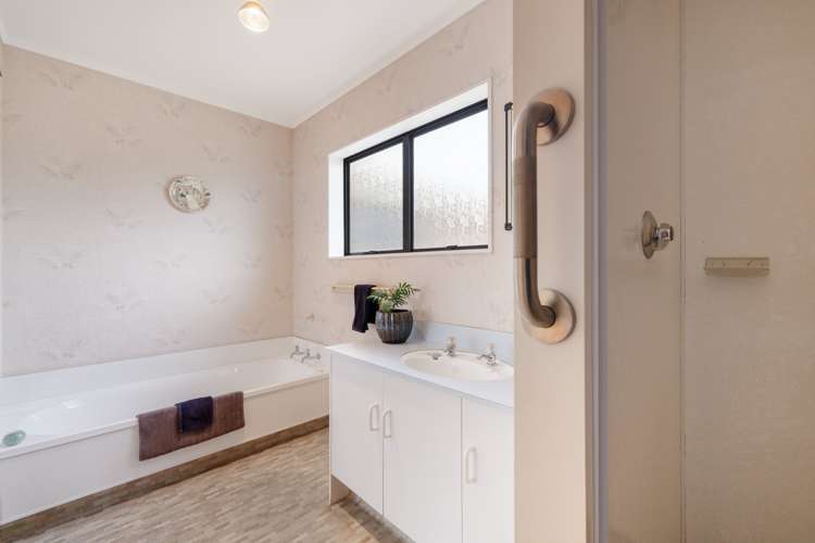 20a Devon Street Greerton_11