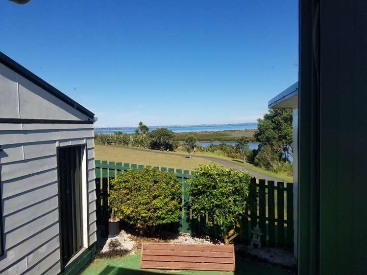 97 Burundi Avenue Clendon Park_13