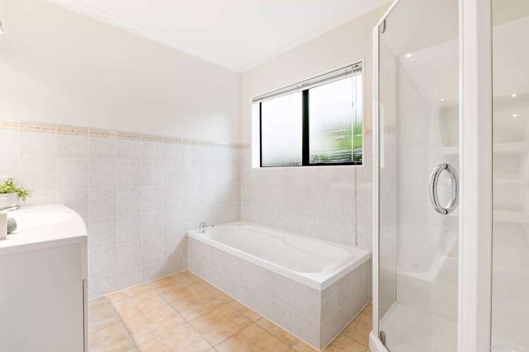 30a Centreway Road Orewa_11