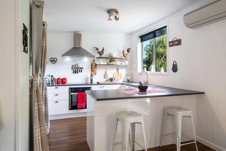 34 Harrington Street Lawrence_6