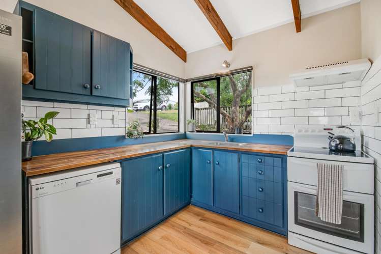 22 Moffat Road Red Beach_6