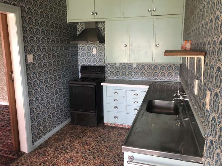 106 Shamrock Street Takaro_2