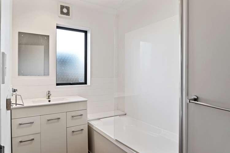 21 Maggie Place Ohauiti_11