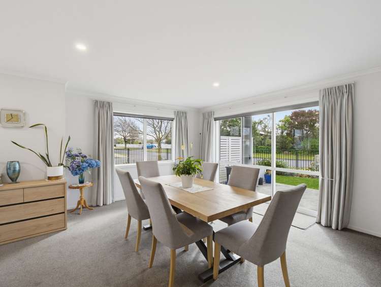 1A Clifford Place Amberley_12