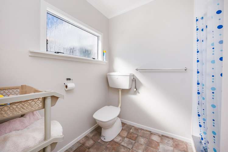 13 Nelson Street Foxton Beach_15