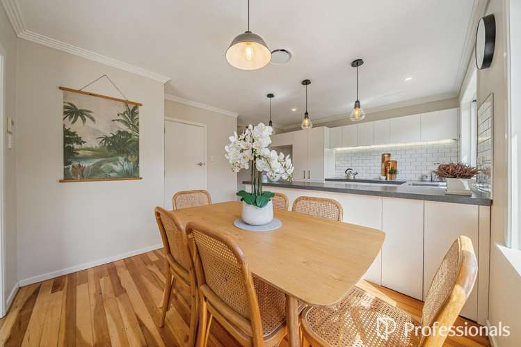 18 Barberry Grove Maungaraki_8