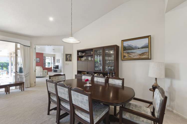 84 Rushgreen Avenue Pahurehure_17