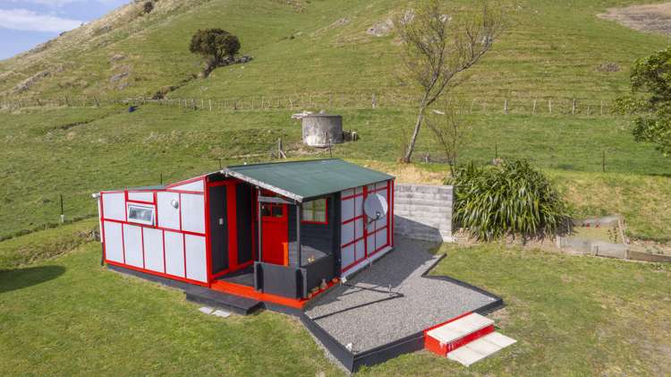 727 Mikimiki Road Mikimiki_16