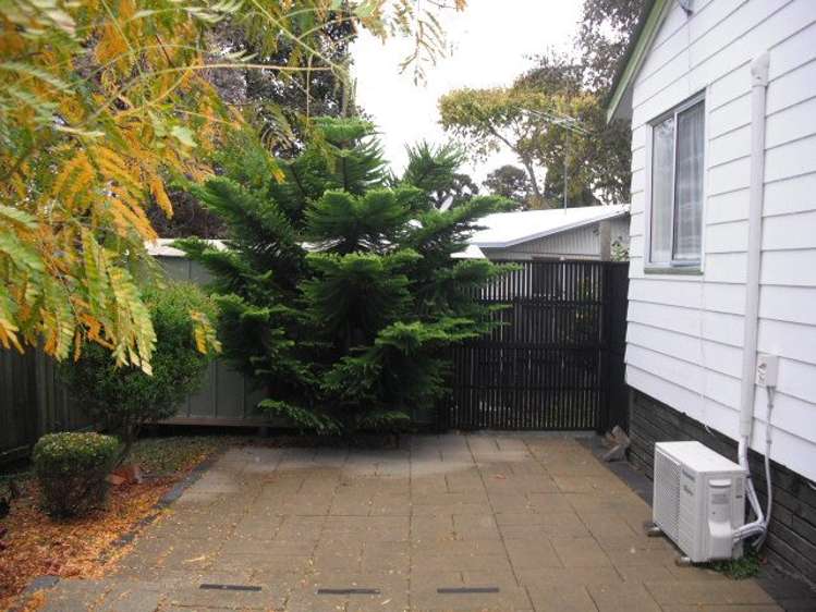 1/2 Glynnbrooke St Te Atatū South_9