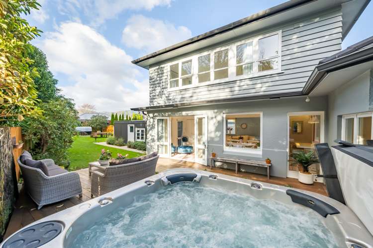 8 Military Road Boulcott_21