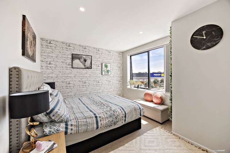 61 Weir Lane Silverdale_10