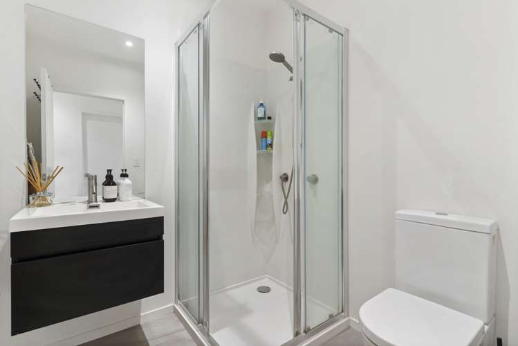 26 Tapuwae Way Mangere Bridge_11