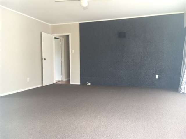 5 Okataina Street Pakuranga Heights_1