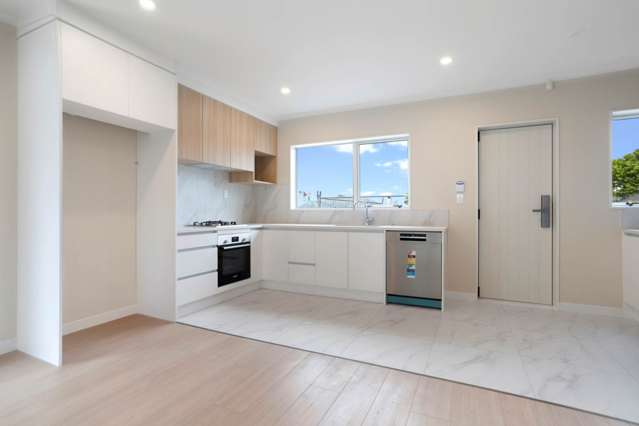 10a Roberts Road Te Atatu South_1
