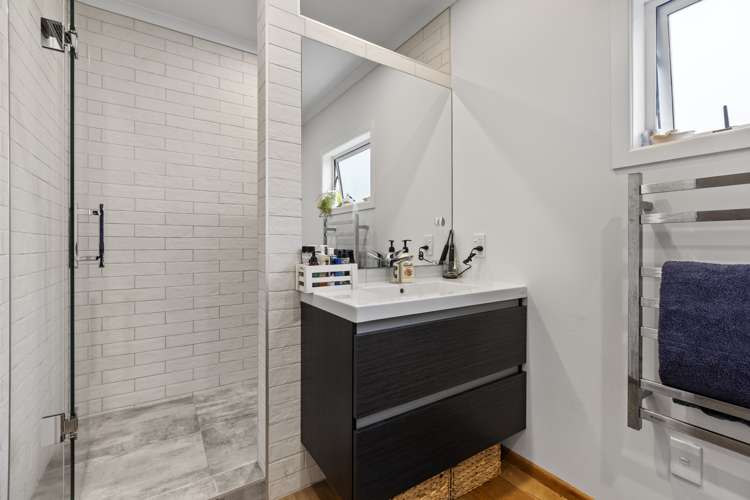 325 Richmond Road Lepperton_13