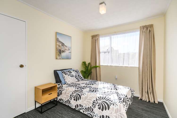 44 Escort Grove Awapuni_6